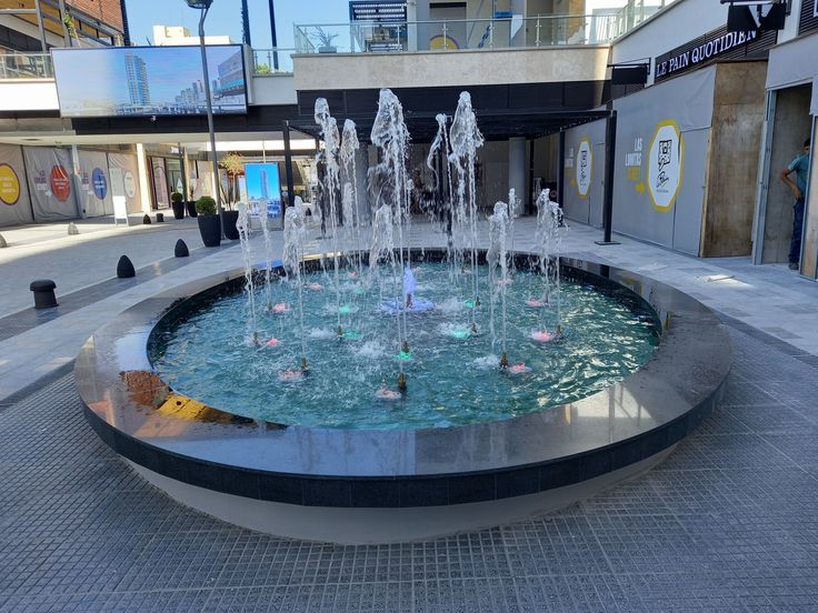 نوافير منزلية وجدارية